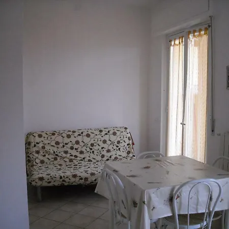 Ferienhaus Lungofrigido Ponente 6/d Massa (Tuscany)